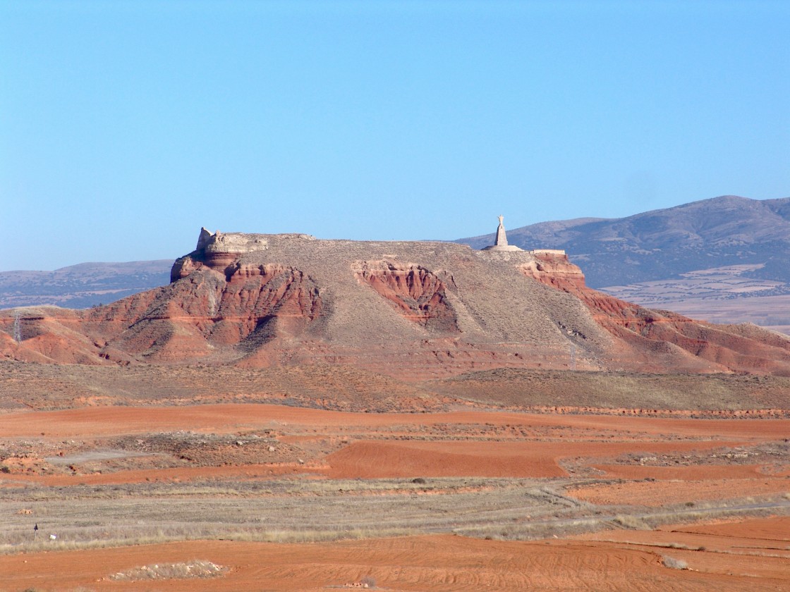 Alfambra, orígenes y evolución histórica del poblamiento del fértil valle en torno al 'Río Rojo'