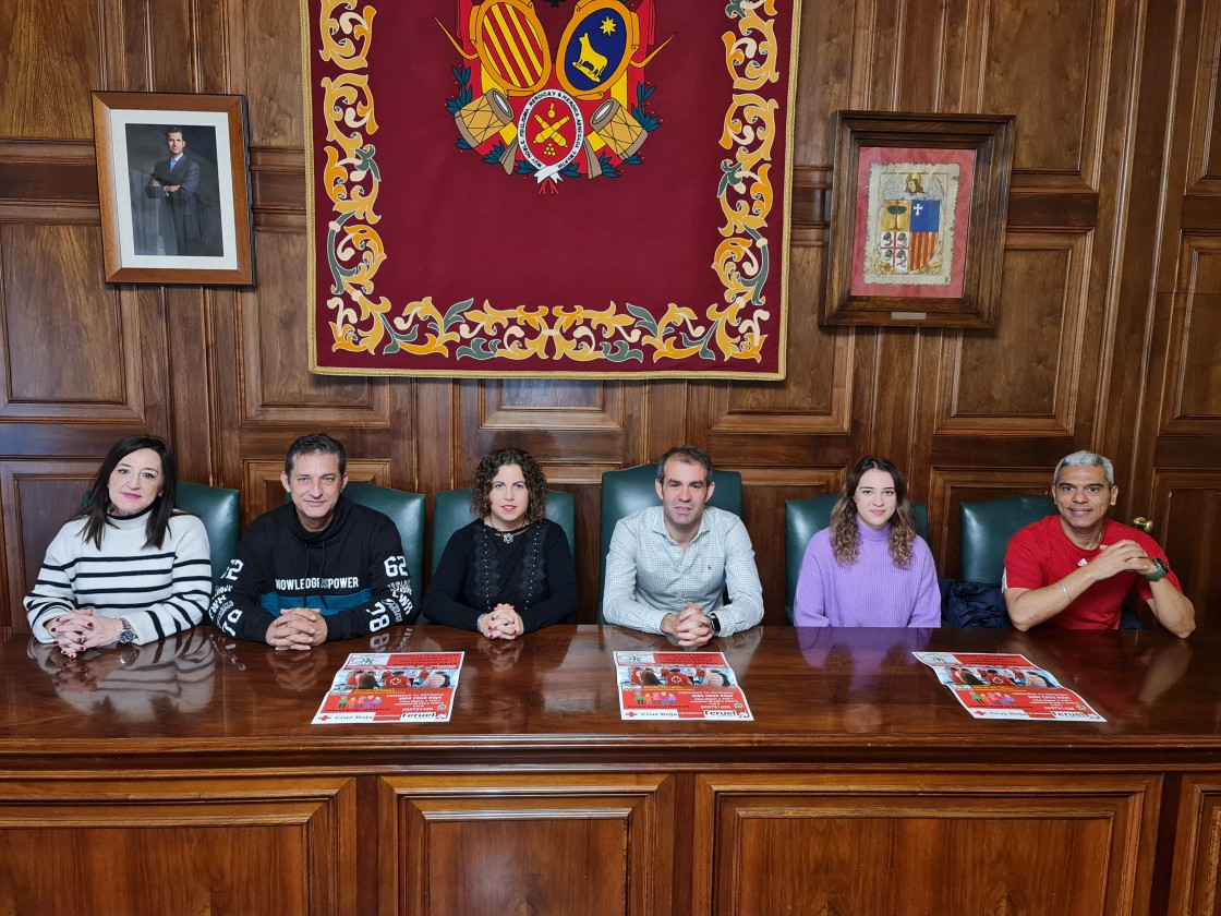 Dance & Fitness Mudéjar organiza una Masterclass de Baile en el Frontón Pinilla destinada al programa de personas mayores de Cruz Roja en Teruel