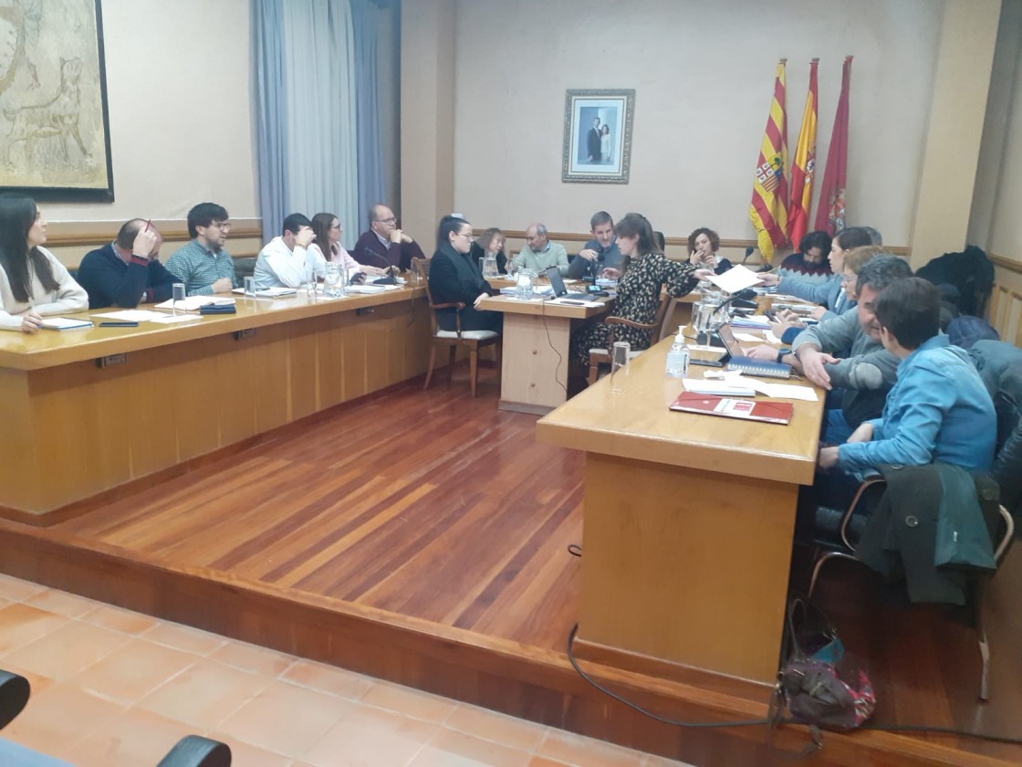 El Ayuntamiento de Alcañiz acuerda en pleno la petición de presencialidad de la UVI móvil durante 24 horas los siete días de la semana