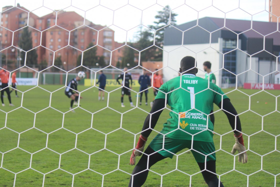 El equipo completa un entrenamiento distendido en el campo de Pinilla