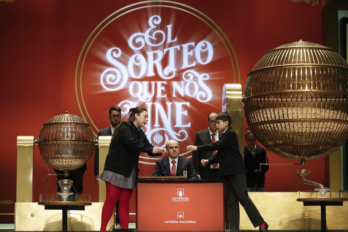 El bar Brindis de Calatayud reparte 22 millones de euros de un cuarto premio de la Lotería de Navidad