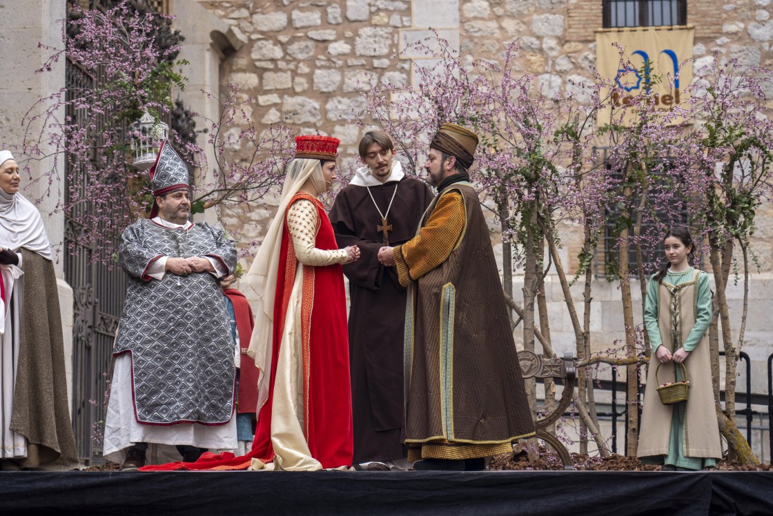 ‘Florece el amor’, de Elisa Marín Gargallo, cartel de Las Bodas de Isabel 2023