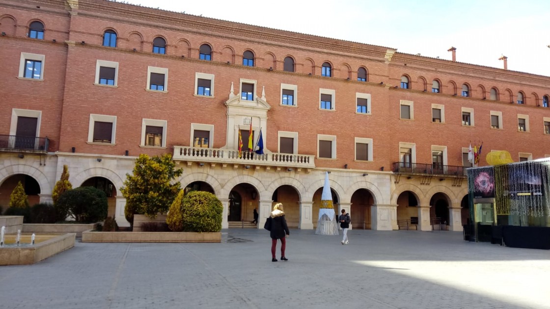 Un año de prisión por apropiarse de 32.500 euros de un familiar anciano