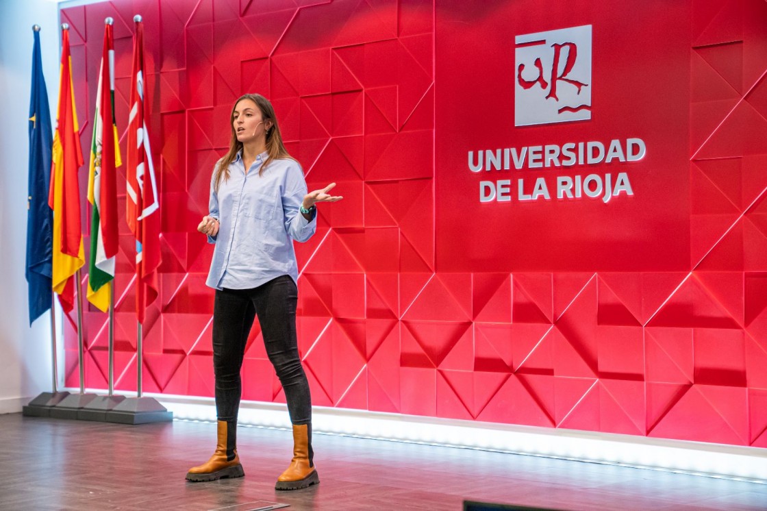 Ana Moradell Fernández, doctoranda en Ciencias de la Salud: “Los mayores no solo tienen que caminar, también tienen que hacer ejercicios de fuerza”