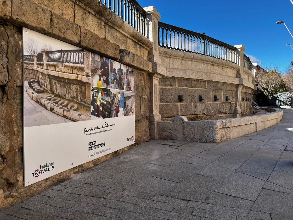 La fuente de los doce chorros de Teruel luce ya recuperada tras la retirada de la valla