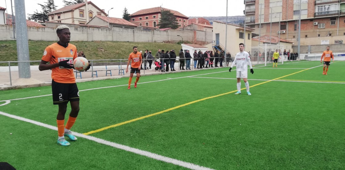 El Utrillas sale goleado en una tarde para el olvido en el campo de La Vega (1-4)