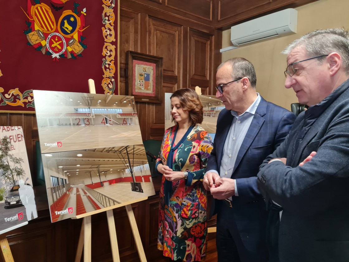 Felipe Faci y Emma Buj presentan el proyecto de construcción del pabellón de La Fuenfresca