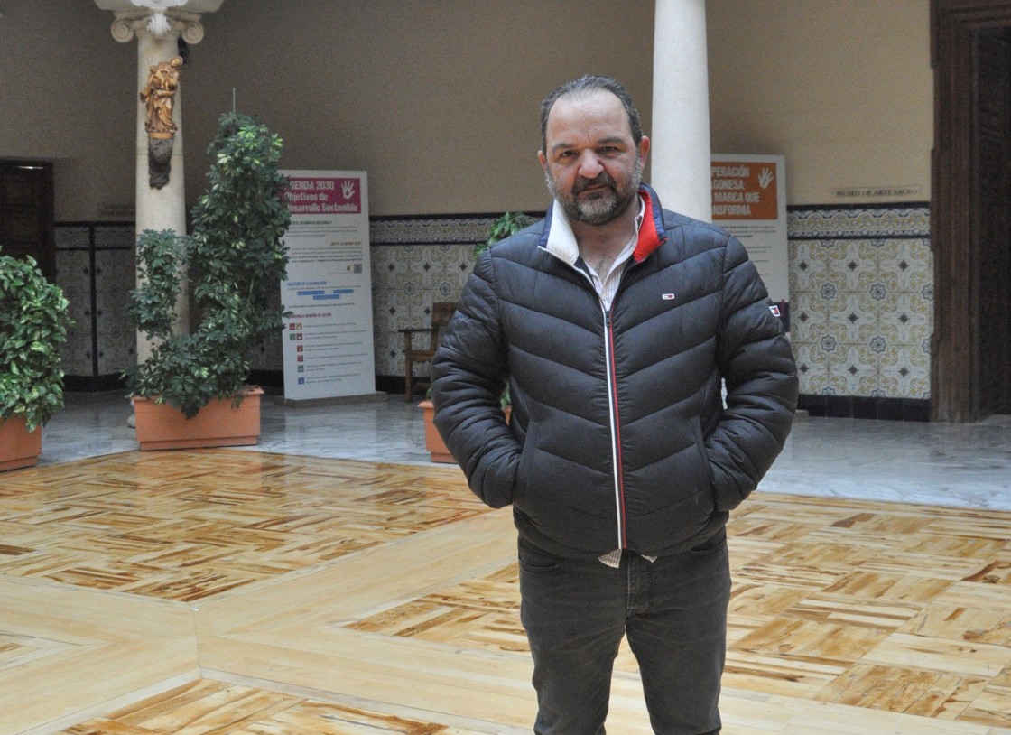 César Vela, técnico de la ONG Familias Unidas: “La cooperación internacional da buenos resultados, pero son difíciles de cuantificar”
