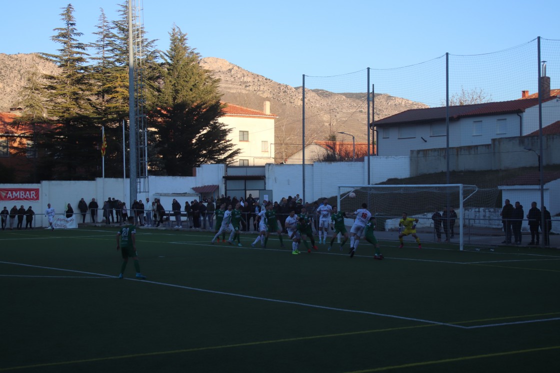 El Utrillas firma las tablas en un partido muy igualado ante Cuarte (0-0)