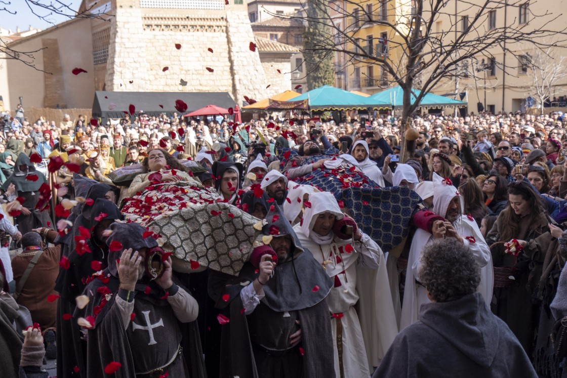 El buen tiempo y el regreso a la normalidad convierten las Bodas de 2023 en unas de las más multitudinarias