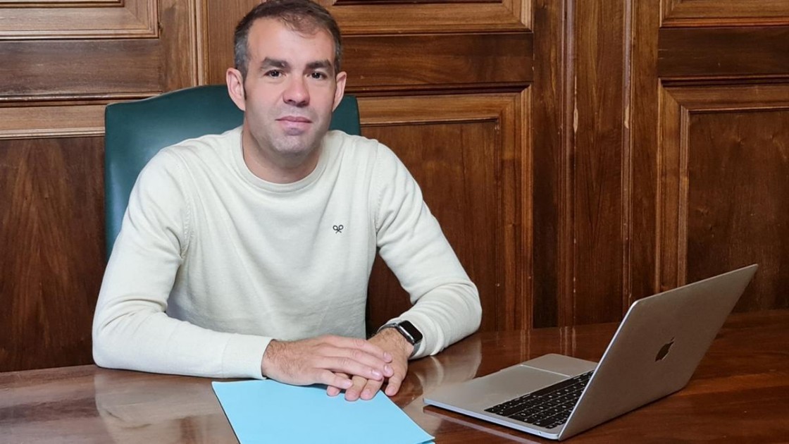 Ciudadanos suspende temporalmente de militancia al concejal de Teruel detenido por una presunta agresión sexual