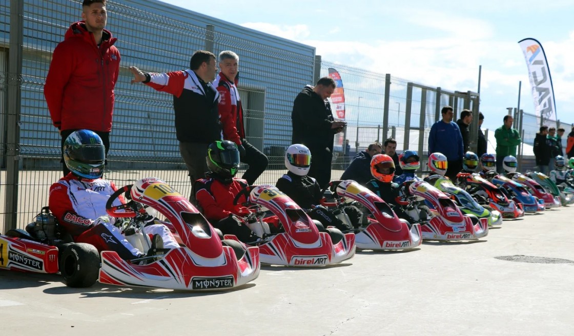 280 pilotos luchan por el cetro valenciano en Motorland