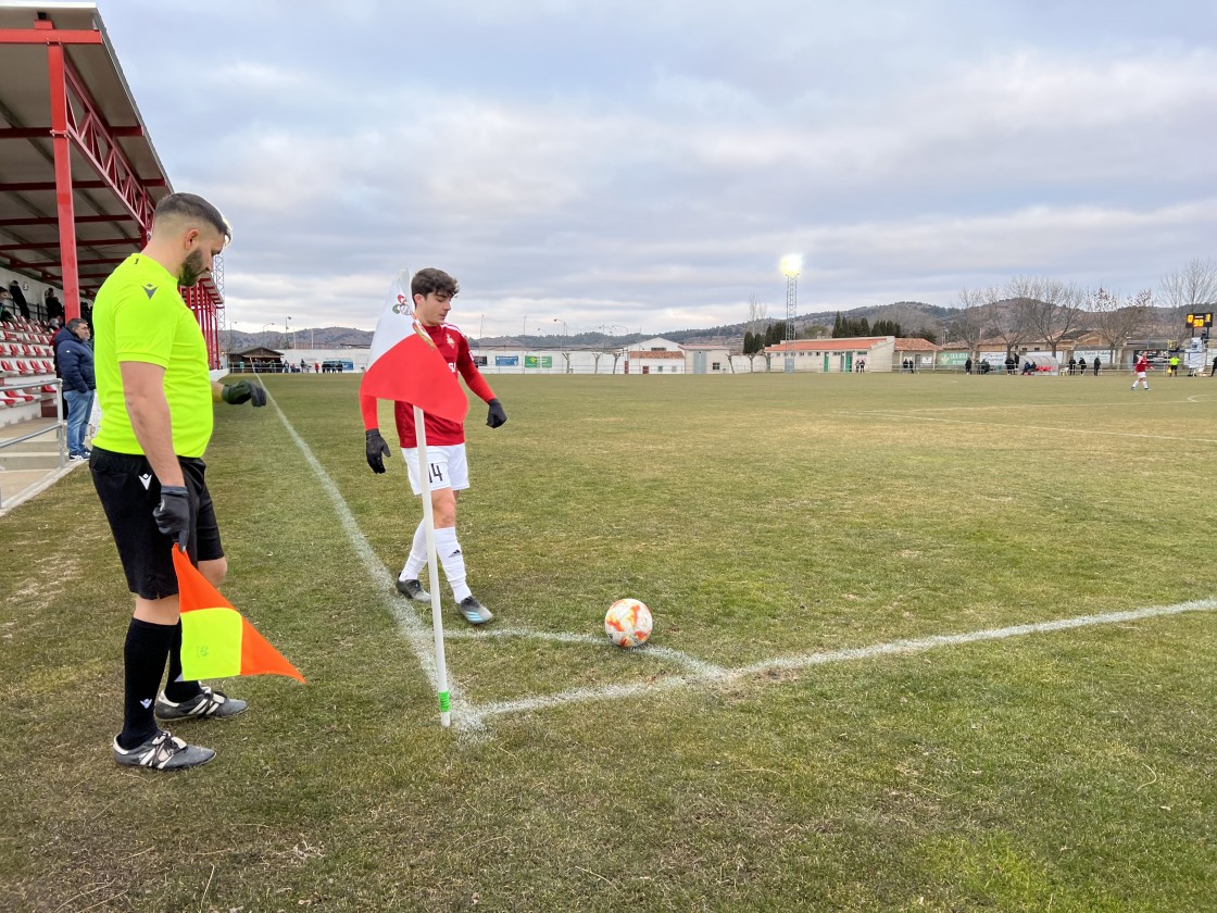 Oberé retiene las opciones de la permanencia calamochina en Tercera (1-1)