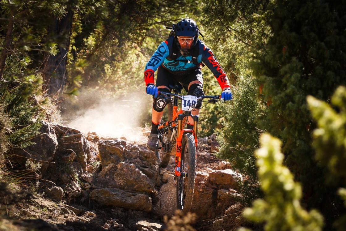 Peñarroya enseña músculo en el debut del Matarraña