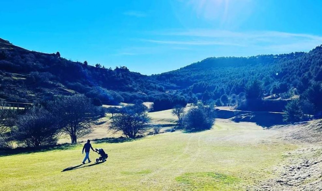 Reabre el campo de golf de Alcalá de la Selva con un nuevo gestor al frente de las instalaciones