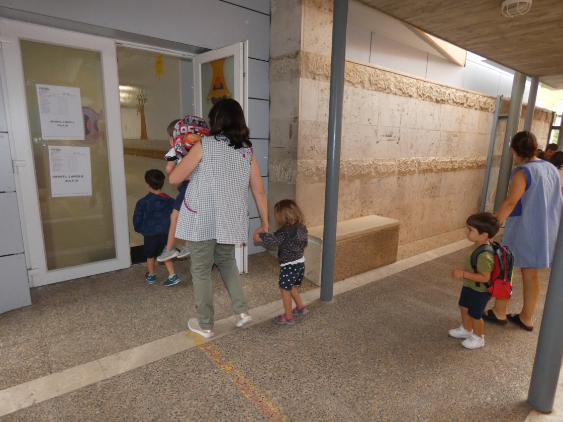 Comienza el periodo de solicitud  de plaza escolar con la previsión  de más de 920 alumnos de 3 años