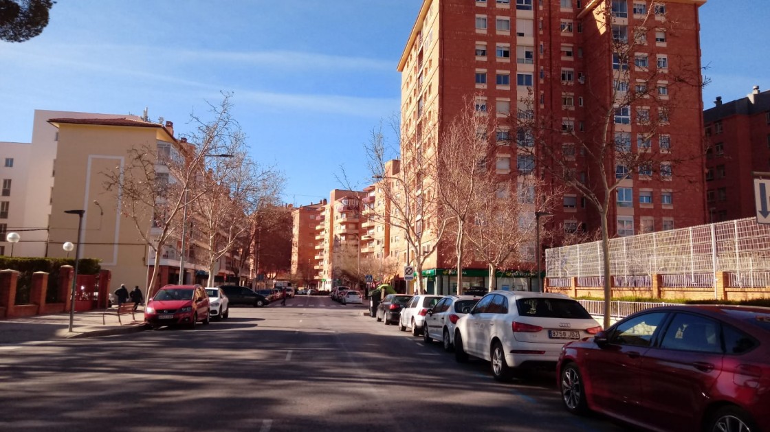 La Policía Nacional investiga el hurto de catalizadores de coches en el Ensanche