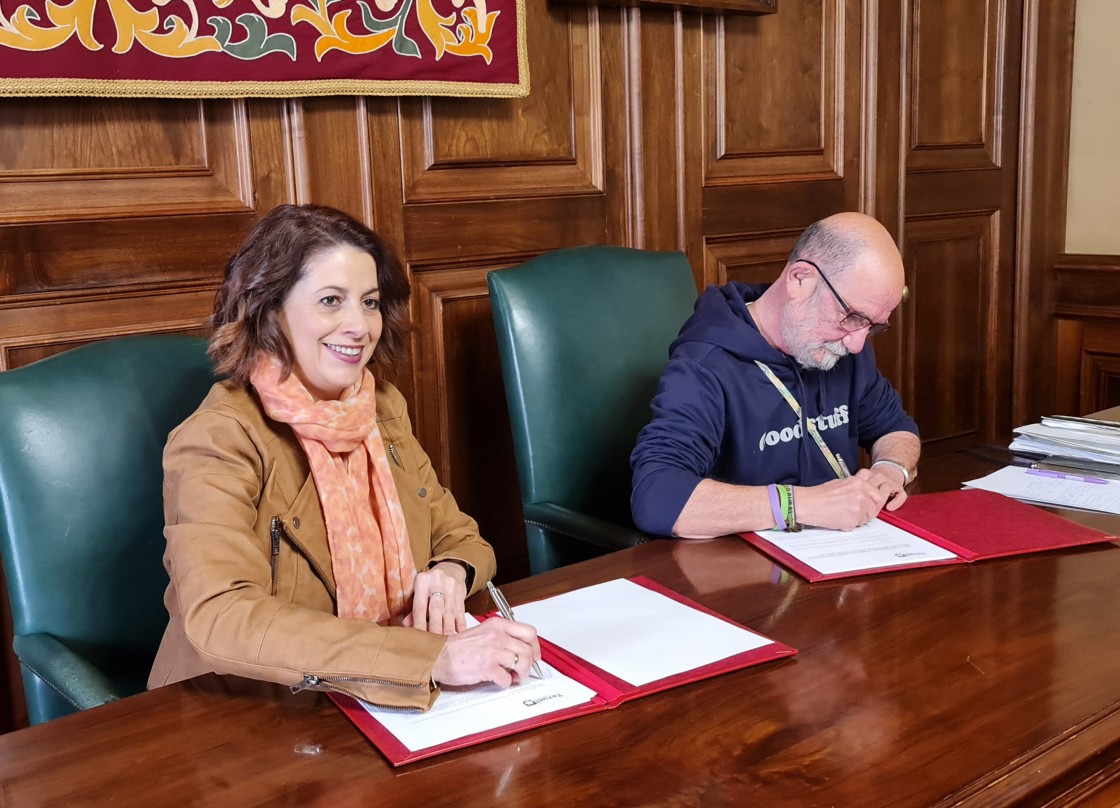 El Ayuntamiento de Teruel firma un convenio de colaboración con la Federación de Asociaciones de Vecinos para desarrollar actividades de participación ciudadana