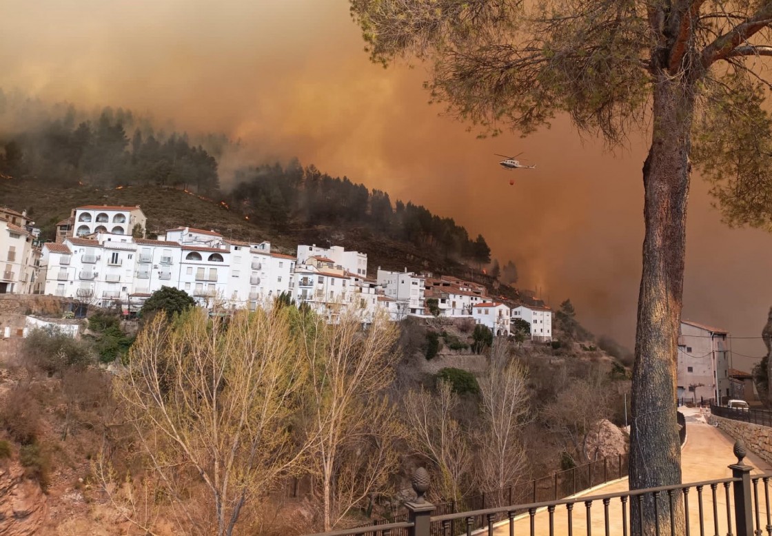 El incendio de Castellón afronta su peor día en términos meteorológicos por vientos que pueden superar los 70 kilómetros por hora