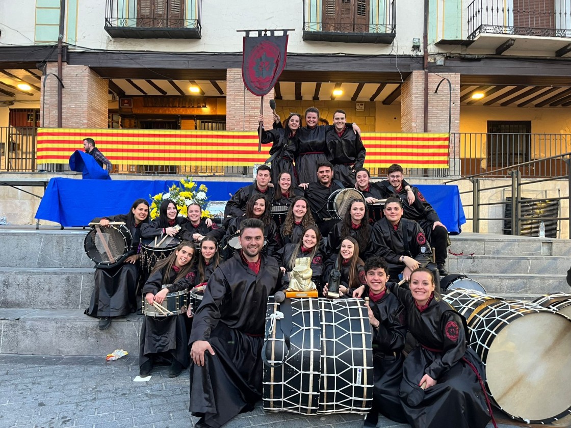 Tambores y Bombos el Torico se hace  con el primer premio del Encuentro de Ejea