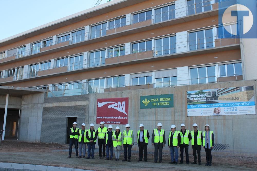 Guillén y Pérez visitan el Complejo de Mayores San Hermenegildo