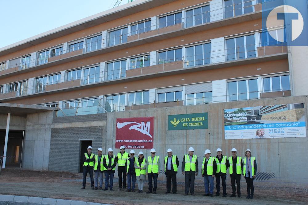 Guillén y Pérez visitan el Complejo  de Mayores San Hermenegildo