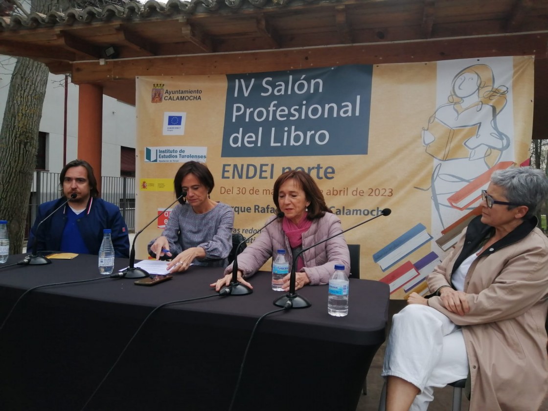 El Salón Endei de Calamocha defiende la creación literaria como motor de desarrollo en el mundo rural