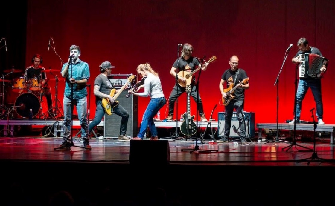 La fusión de Teruel, Valencia, punk y folk de XFanekaes sonará contra la despoblación