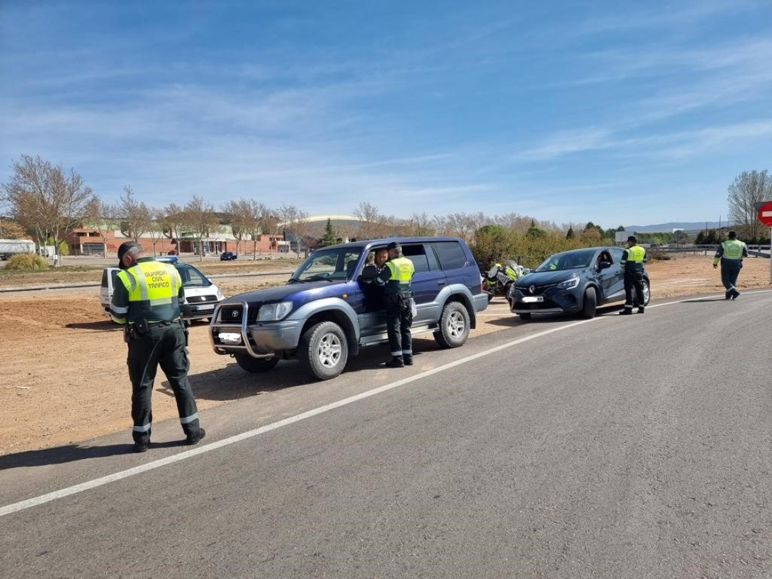 20 positivos por alcoholemia y 34 por drogas durante los controles de la Guardia Civil en Teruel en Semana Santa