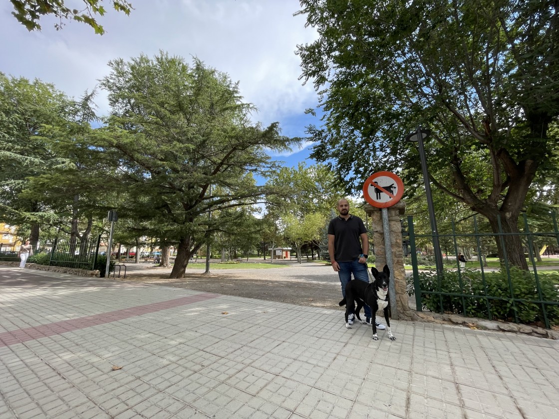 Ganar Teruel quiere fomentar la convivencia con las mascotas en los espacios públicos