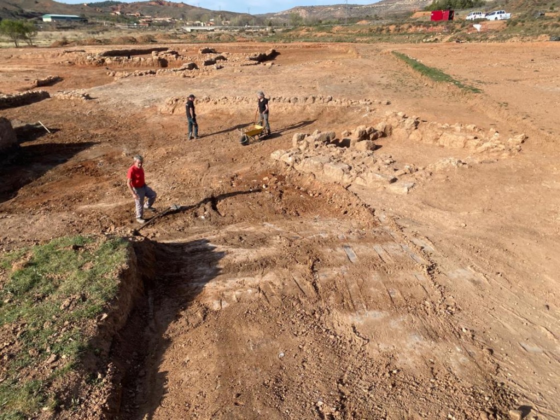 Los restos de muros de época romana del yacimiento Los Pagos II de Lechago no serán derruidos