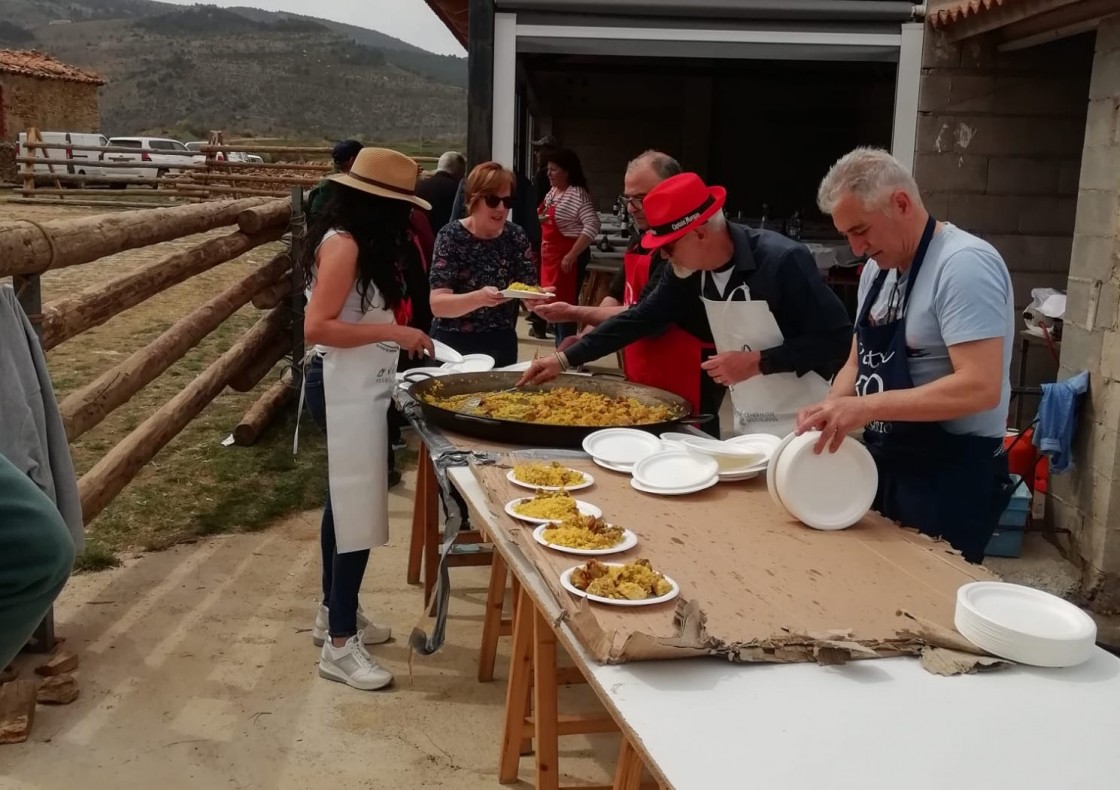 Los vecinos de Cantavieja celebran San Blas en la ermita que lleva su nombre