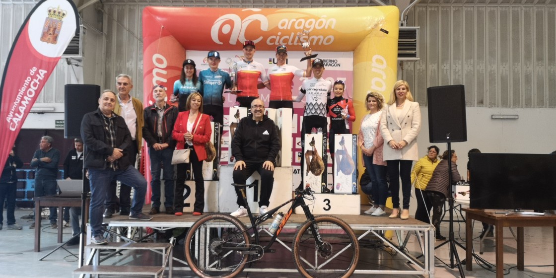 Simon Stiebjahn y Tessa Kortekaas, ganadores de la Jamón Bike