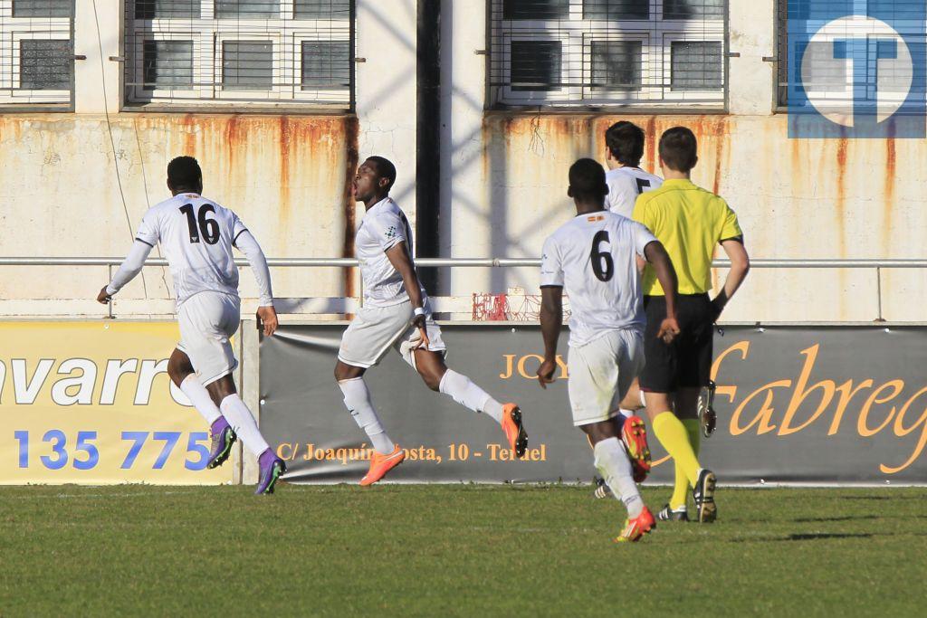 El Andorra CF debe remontar una desventaja de once puntos para lograr la permanencia