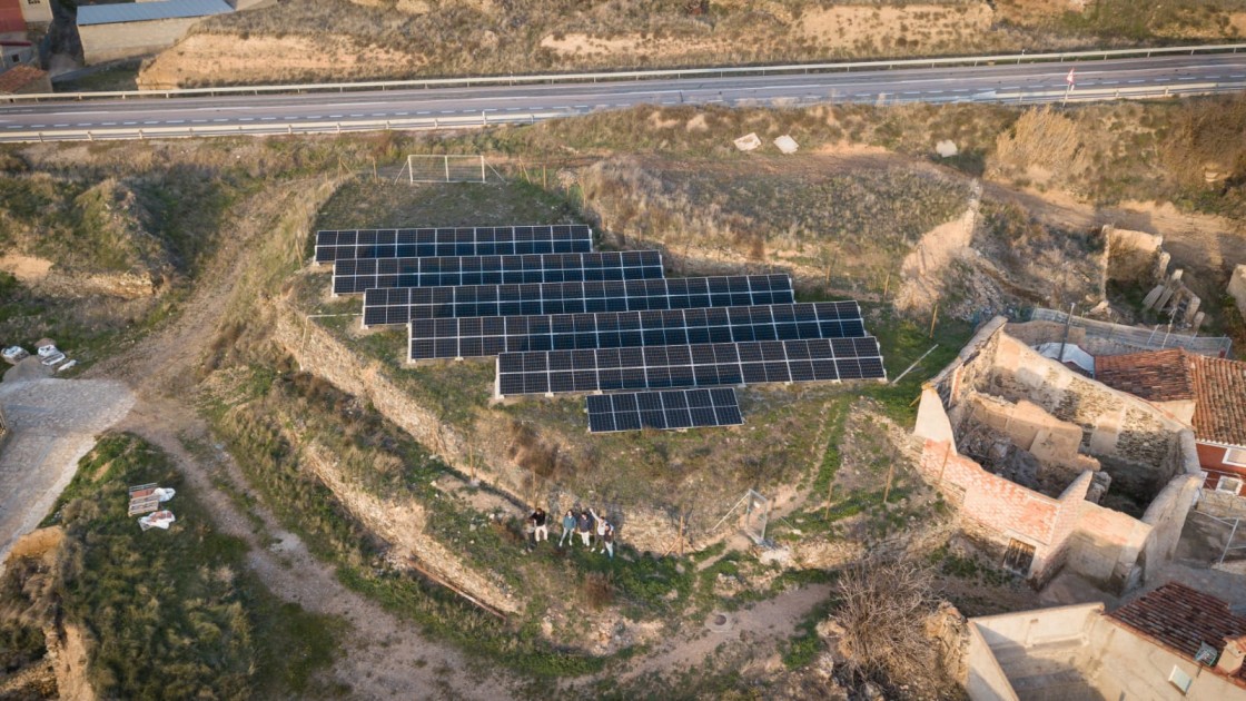 La planta fotovoltaica de Luco de Jiloca ya está conectada a la red y empezará a producir luz el viernes
