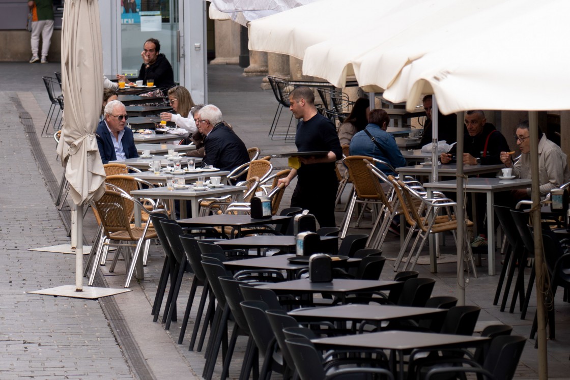 Teruel pulveriza con 32,7º el récord de calor de abril y este sábado se prevén tormentas