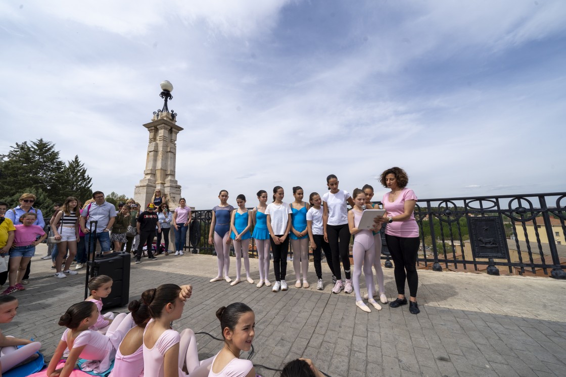 El Día Internacional de la Danza transforma  el Viaducto de Teruel en un aula al aire libre
