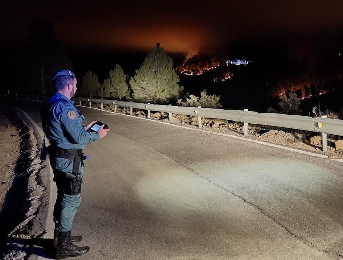 La Guardia Civil de Teruel, pionera en Aragón en el uso de drones  para ayudar a controlar incendios
