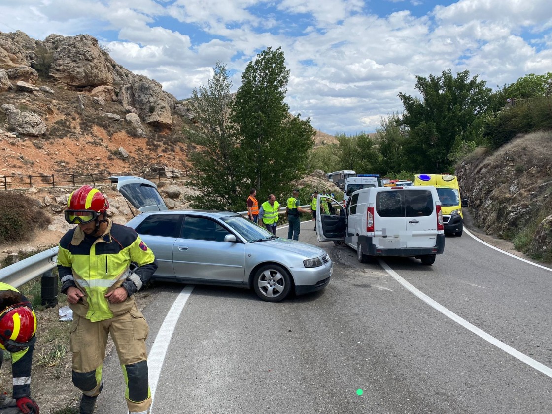 Dos personas trasladadas al hospital tras un accidente de tráfico en Utrillas