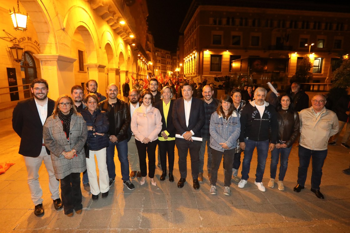 Los partidos salen a la calle para demostrar que son merecedores de la confianza de los turolenses
