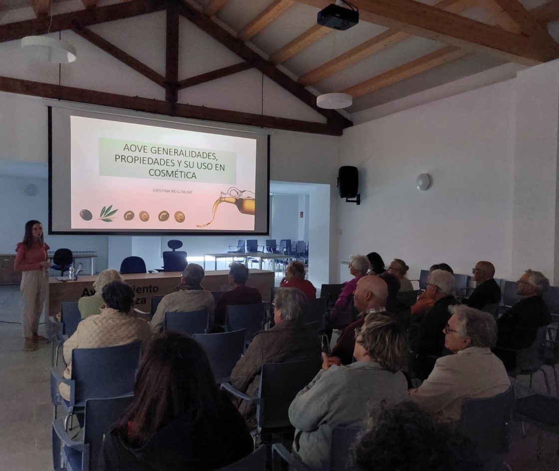 Alloza pone en valor el aceite Royal con degustaciones, charlas y talleres prácticos