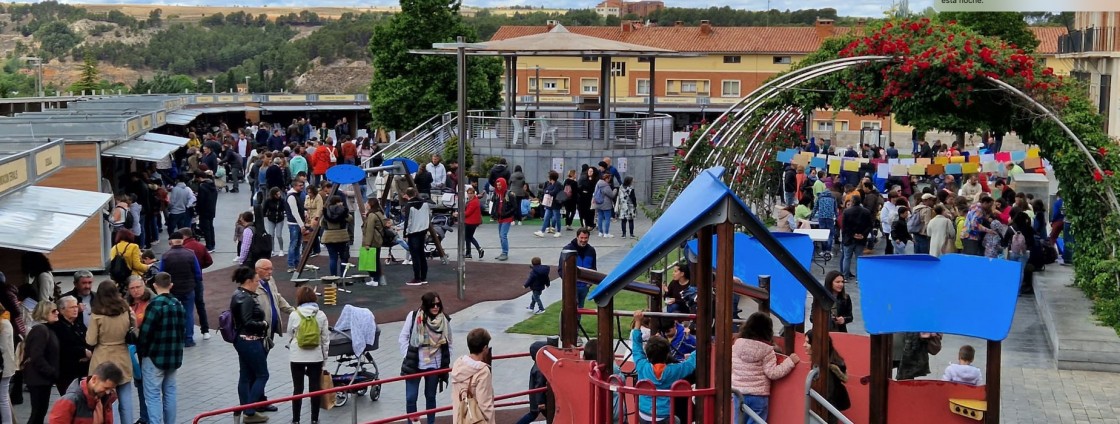 La Feria del Libro y el Cómic de Teruel afronta su recta final con excelentes cifras de público