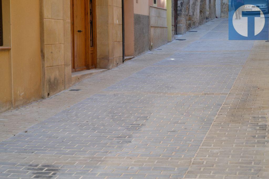 Adiós a las humedades en la calle La Cueva de Alcañiz