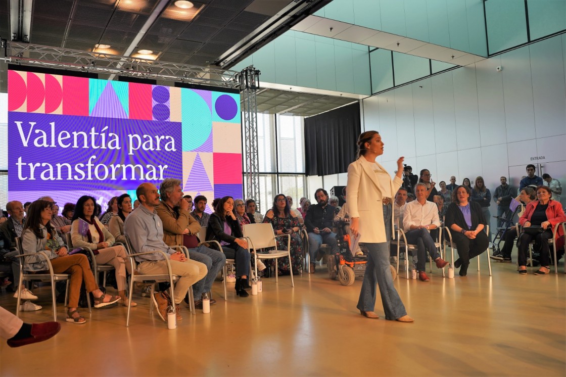 Maru Díaz (Podemos) replica a la política del miedo de Azcón: “En Aragón se vive bien”