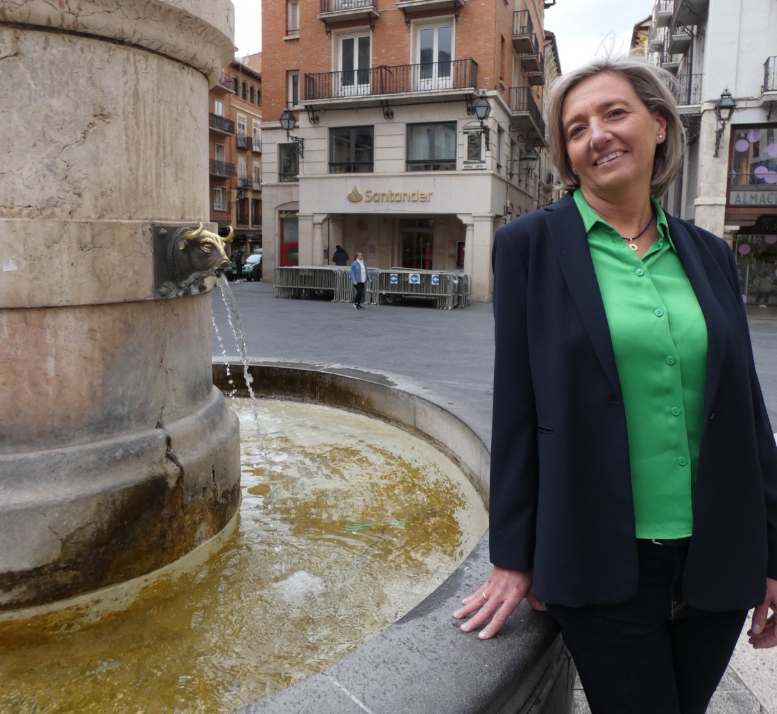 Eva Fortea, candidata del PAR a la alcaldía de Teruel: “Queremos que el Ayuntamiento salga a la calle y esté en contacto con la gente”