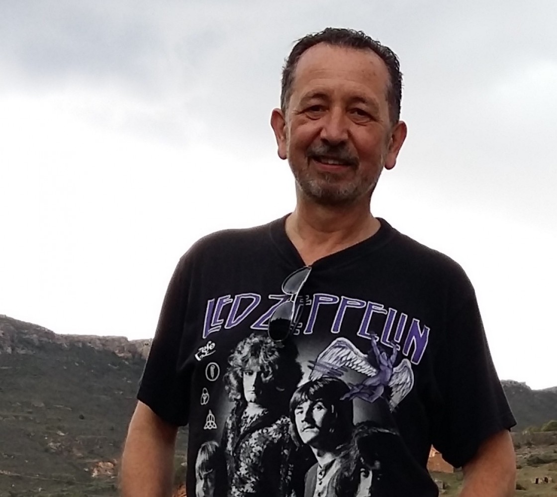 Javier Benito, periodista y escritor:
