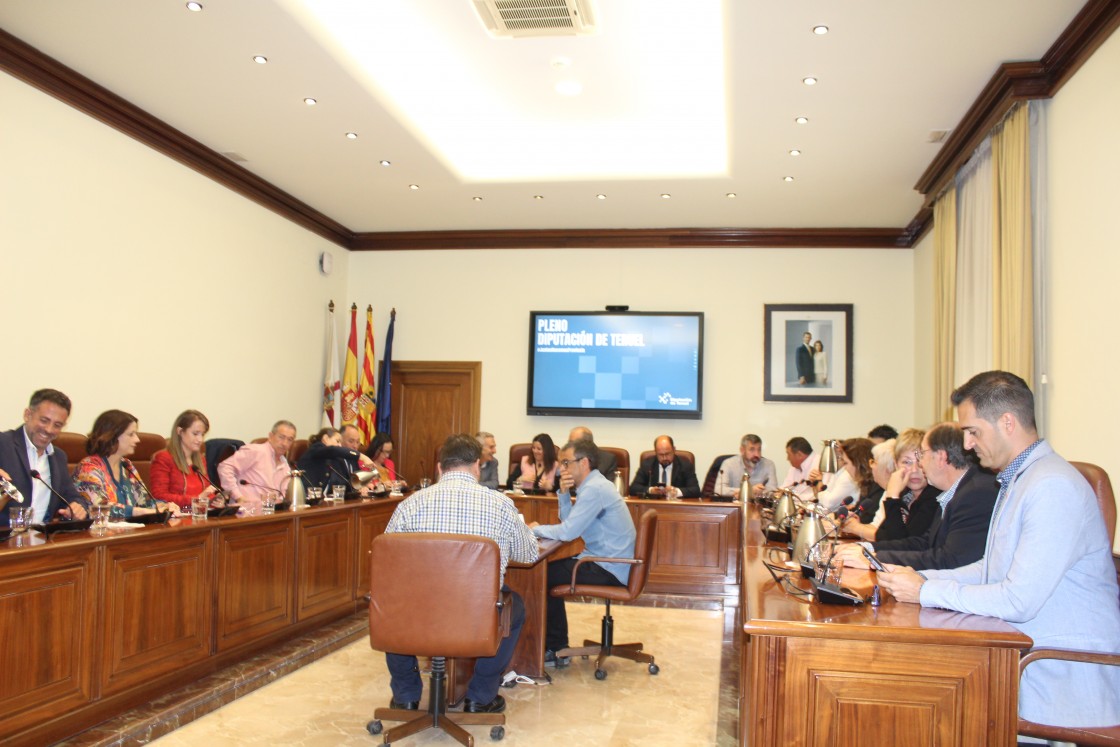PP, Teruel Existe y PAR aseguran “que todas las puertas están abiertas” para gobernar la Diputación de Teruel
