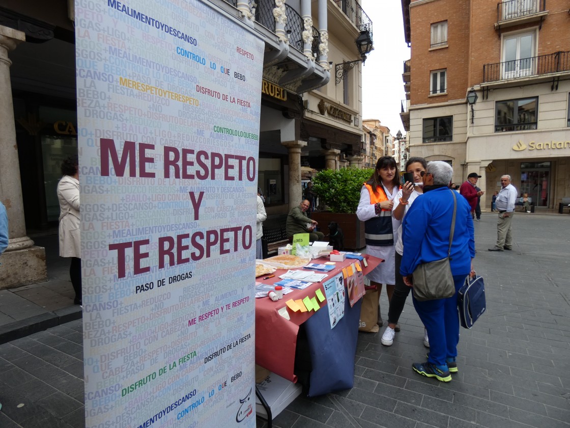 Animan a dejar de fumar a los turolenses en el Torico, los IES y los centros de salud