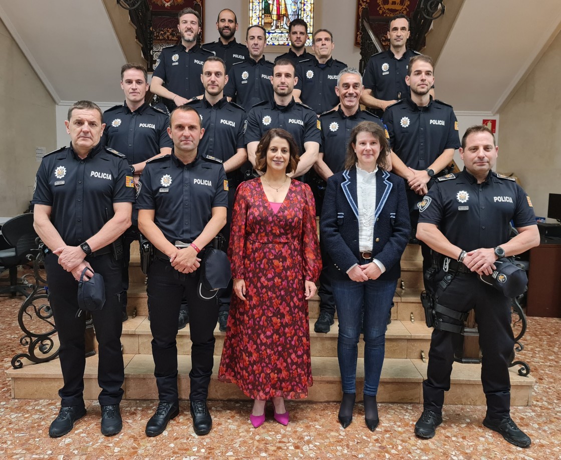 Los nuevos agentes y oficiales de la Policía Local de Teruel toman posesión de sus cargos