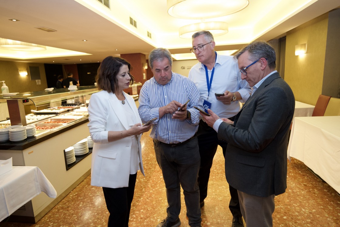 Emma Buj encabeza la lista del Senado por el PP junto a Carmen Pobo y Manuel Blasco